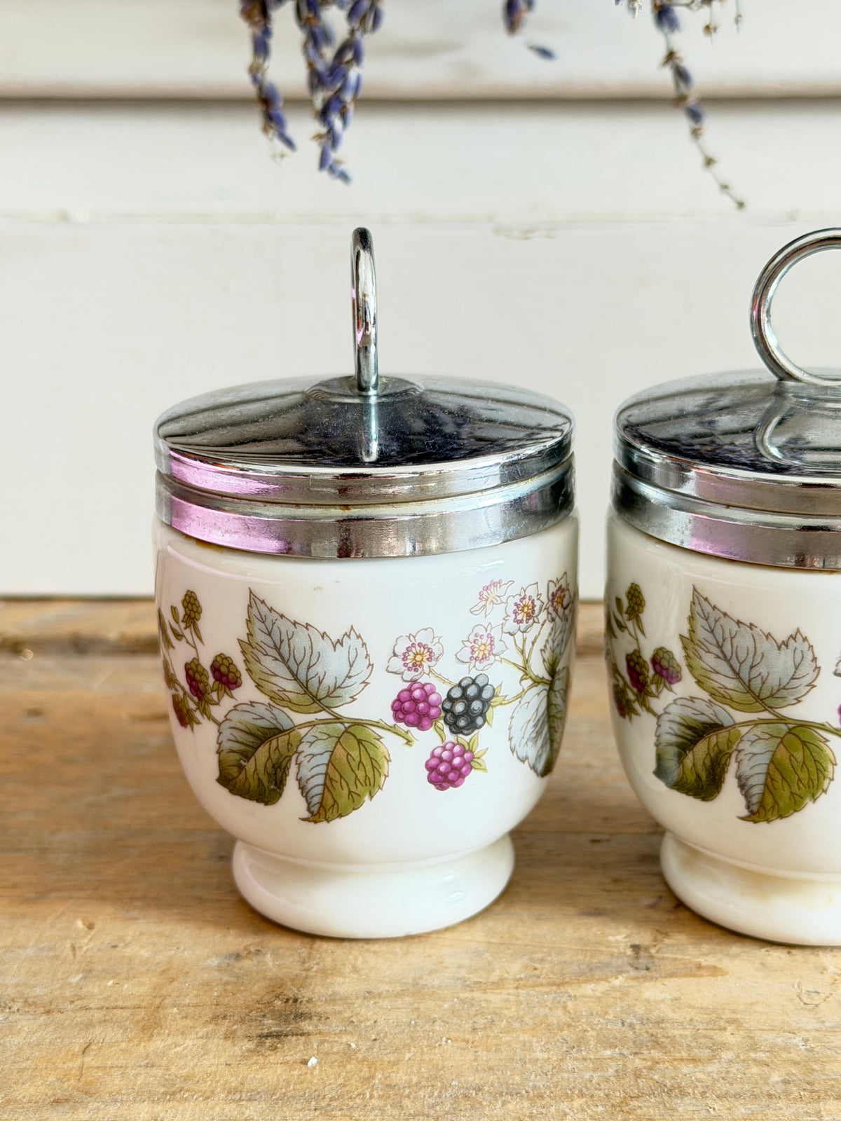 Royal Worcester egg coddler, Royal Worcester Lavinia, Blackberry egg coddler, Engelse egg coddler, vintage Roya; Worcester, vintage ontbijtservies, brocante keukenaccessoires, Sofia&