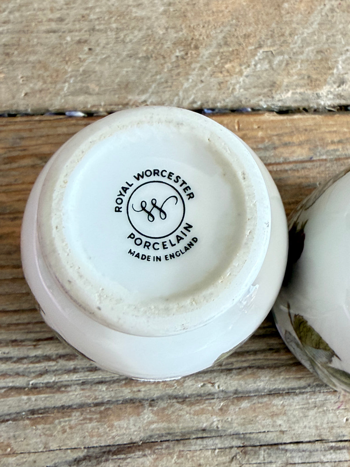 Royal Worcester egg coddler, Royal Worcester Lavinia, Blackberry egg coddler, Engelse egg coddler, vintage Roya; Worcester, vintage ontbijtservies, brocante keukenaccessoires, Sofia&