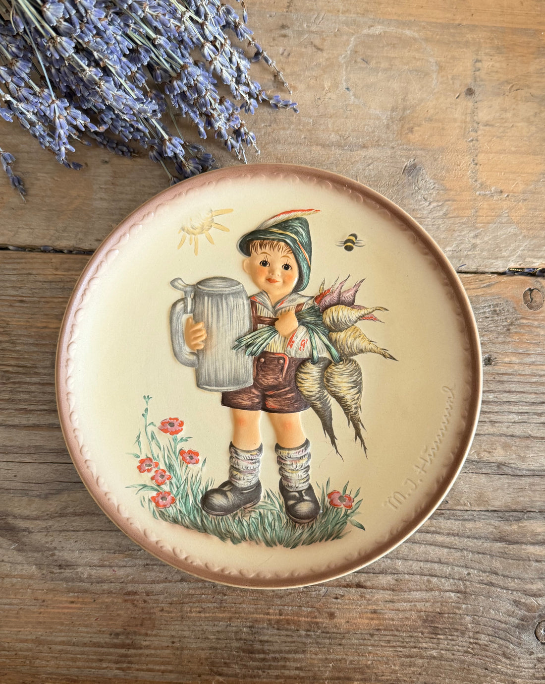 Goebel Hummel wandbord, M.I. Hummel bord, Fürs Vaterle Hum 293, Goebel 1991, Vintage Hummel porselein, Duits wandbord, Hummel Friends Forever, vintage wanddecoratie, Goebel verzamelbord, Sofia&