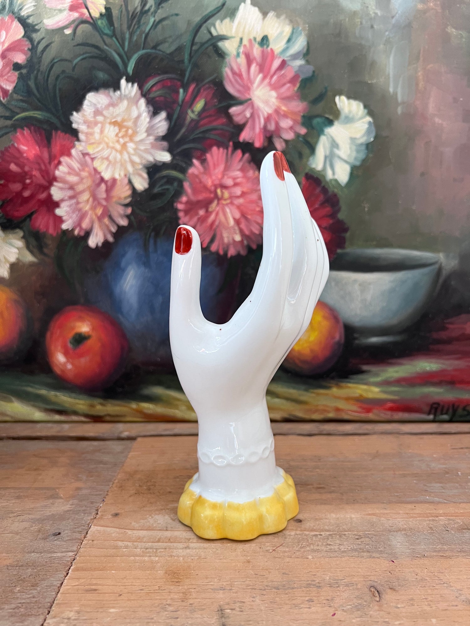 vintage sieradenhouder, ringhouder porselein, Samie Porcelaine, porseleinen hand, Victoriaans design, jaren 50 sieradenhouder, Franse vintage decoratie, sieraden organizer vintage