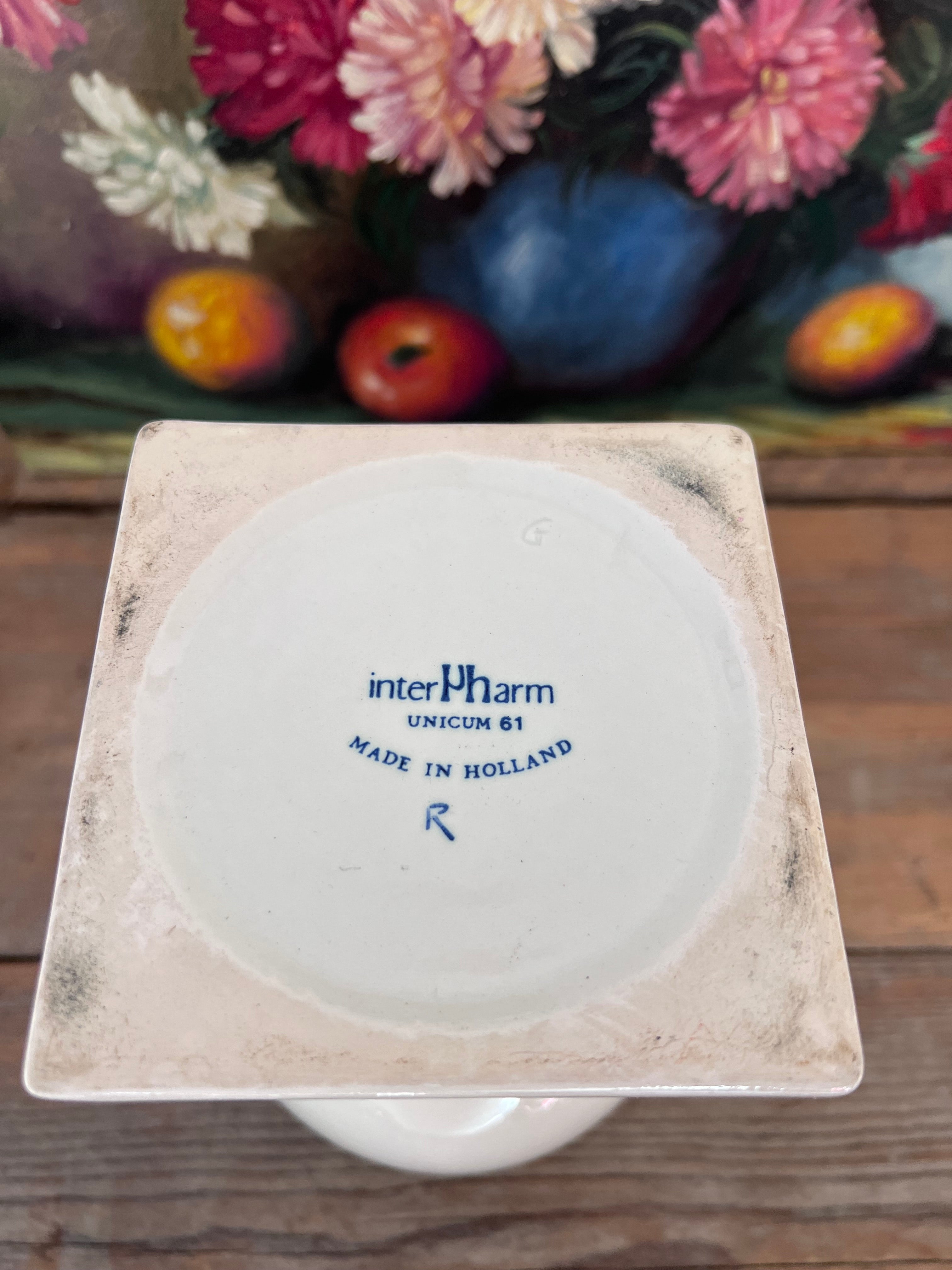 apothekerspot vintage, Interpharm voorraadpot, keramische apothekerspot, rosarum pot, vintage medicijnpot, apothekersdecoratie, kruidenpot keramiek