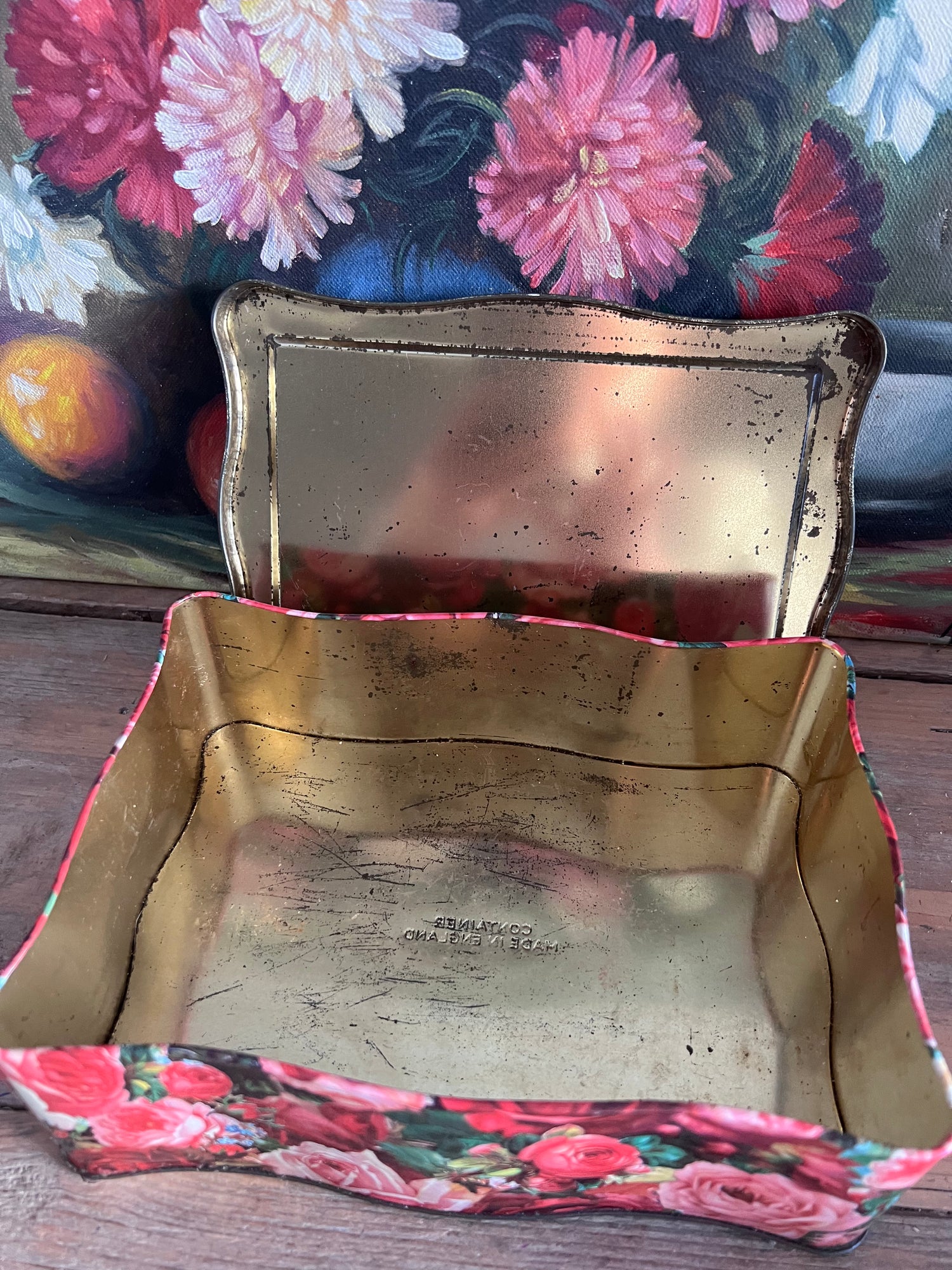 vintage koekblik bloemen, koekblik jaren 80, koekblik chintz rozen, koekblik vergeet-mij-nietjes, koekblik lelietjes-van-dalen, retro koekblik met bloemen, bloemmotief koekblik vintage, decoratief koekblik jaren 80