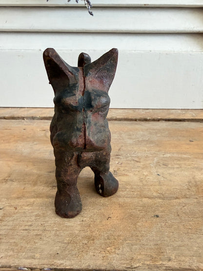 vintage deurstopper hond, gietijzeren deurstopper, gietijzeren Scottie deurstopper, Scottie dog, cast iron dog doorstop, Sofia&