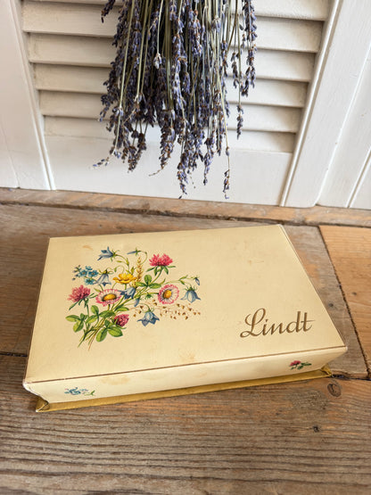 Vintage Lindt doos, oude bonbondoos, Lindt chocoladedoos, vintage opbergdoos, vintage kartonnendoos, Sofia&