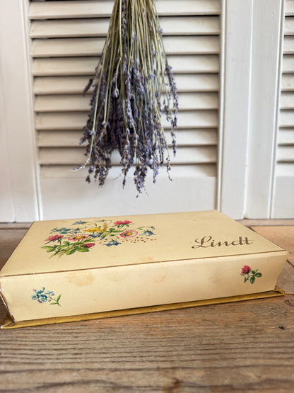 Vintage Lindt doos, oude bonbondoos, Lindt chocoladedoos, vintage opbergdoos, vintage kartonnendoos, Sofia&