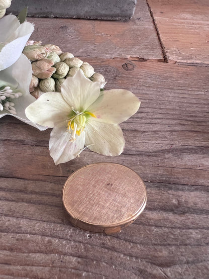 Donkerblauw pillendoosjemet bloemetjes, pillendoosje, ovaal pillendoosje,vintage pillendoosje