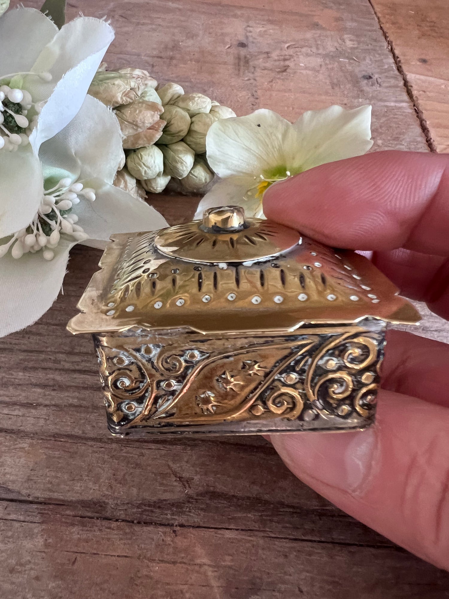 Messing pillendoosjes, vierkant pillendoosje, vintage pillendoosje