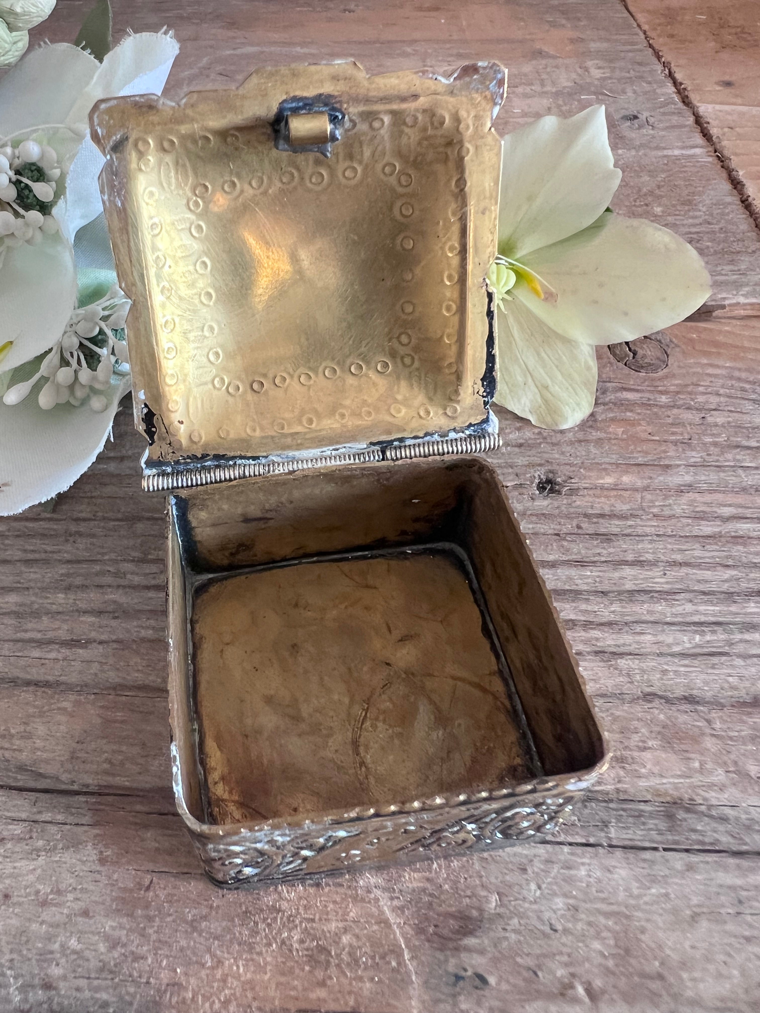 Messing pillendoosjes, vierkant pillendoosje, vintage pillendoosje