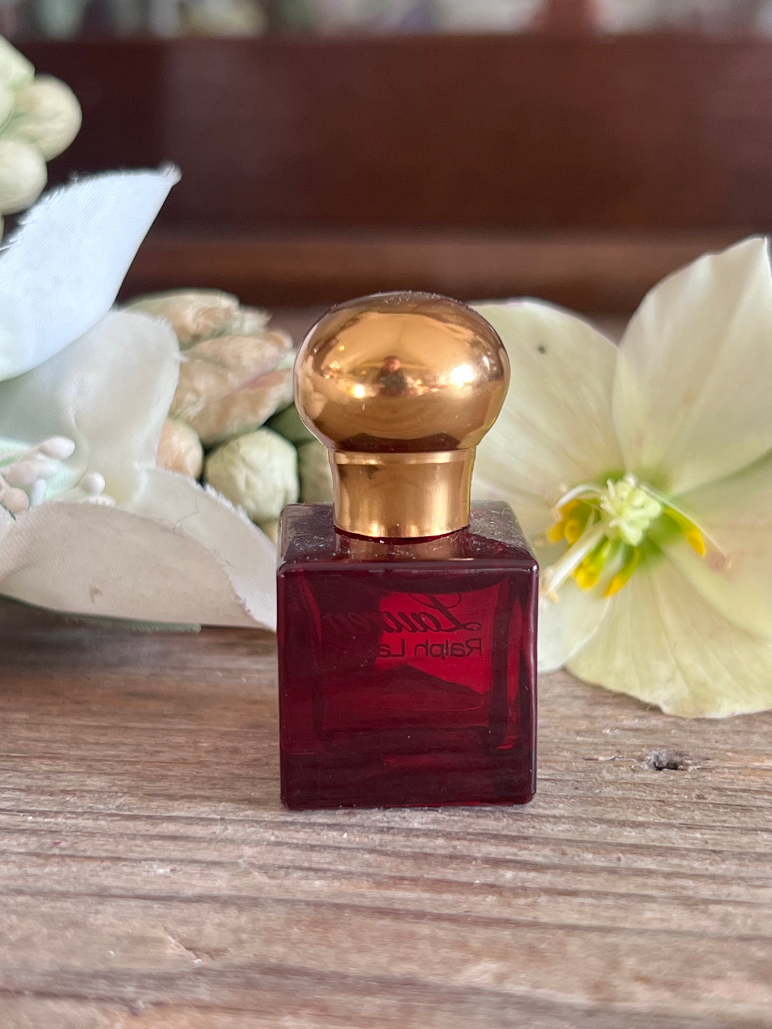 miniatuur parfumflesje Lauren, Ralph Lauren mini parfum, mini parfumflesje verzamelen, mini parfum Ralph Lauren, parfumflesje miniatuur kopen, verzamelobject parfum, miniatuur parfum geschenk, Ralph Lauren parfum flesje klein, mini flesje parfum, parfum miniatuur collectie.