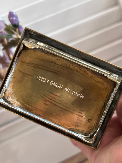 Antiek edelsteen boom met bloemen van amethist