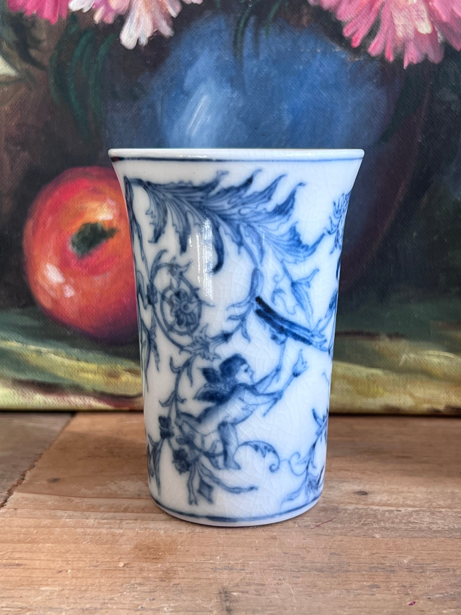 vaasje, Delfts blauw stijl, klein decoratief vaasje, porselein interieurdecoratie, romantisch vaasje, cadeau porselein.