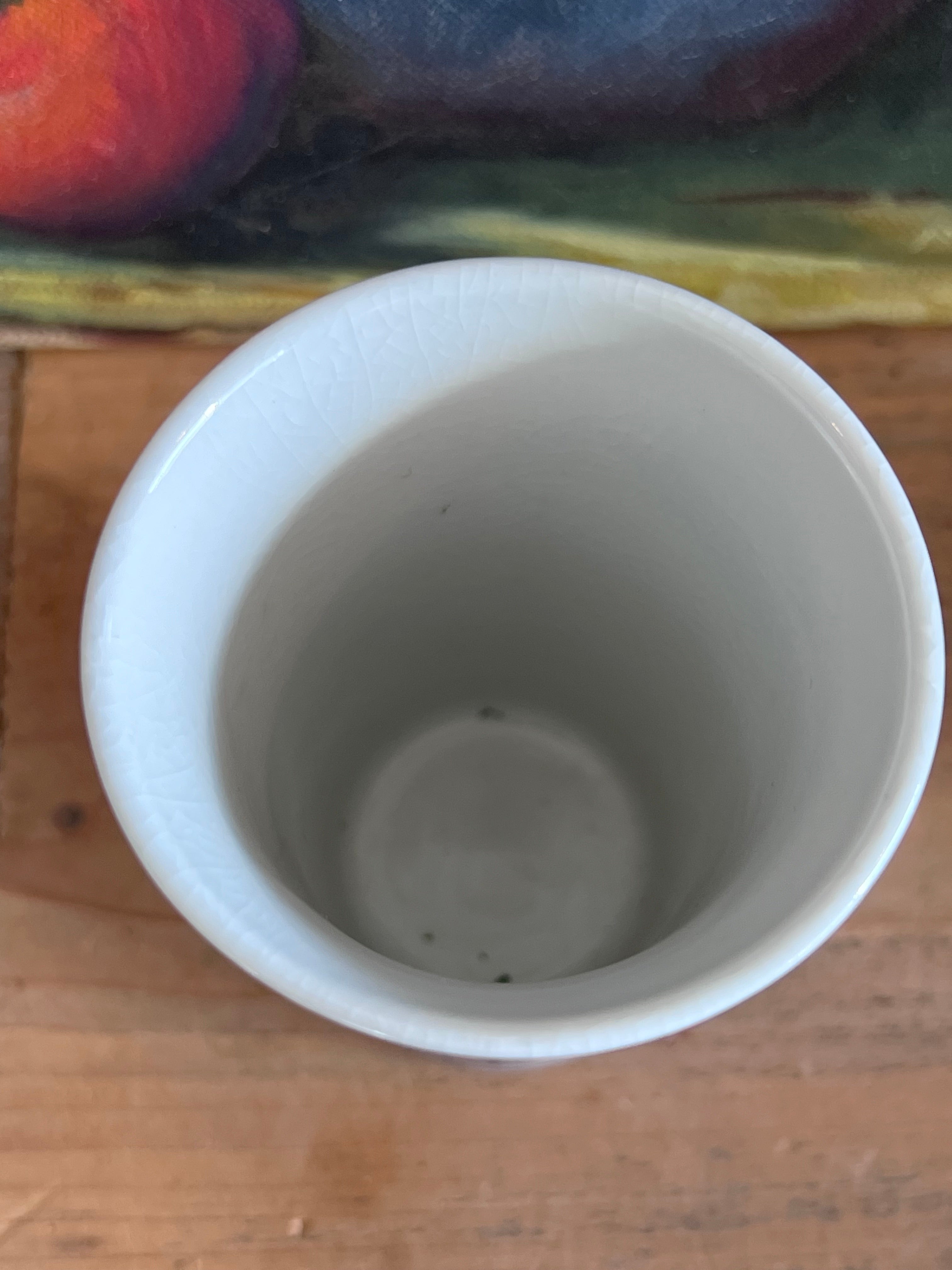 vaasje, Delfts blauw stijl, klein decoratief vaasje, porselein interieurdecoratie, romantisch vaasje, cadeau porselein.