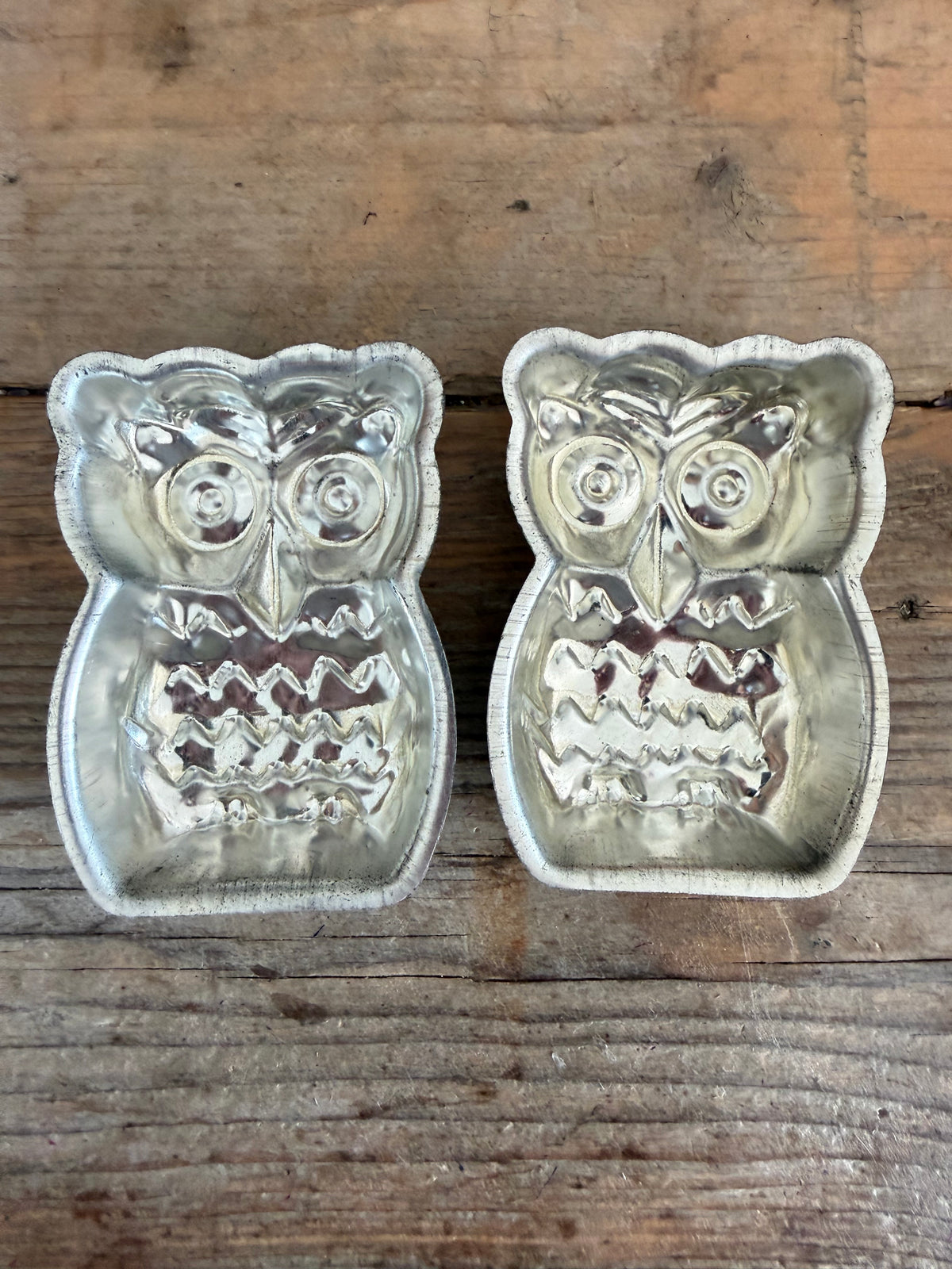 Vintage metalen bakvormpjes uiltjes -set van 2