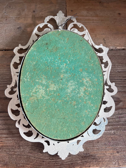 
vintage barok lijst, bloemen afbeelding lijst, metalen lijst barok, barok lijst met metaalkader, vintage wanddecoratie, bloemen kunstwerk lijst, klassieke fotolijst, metalen lijst vintage, decoratieve lijst barokstijl, barok wandlijst