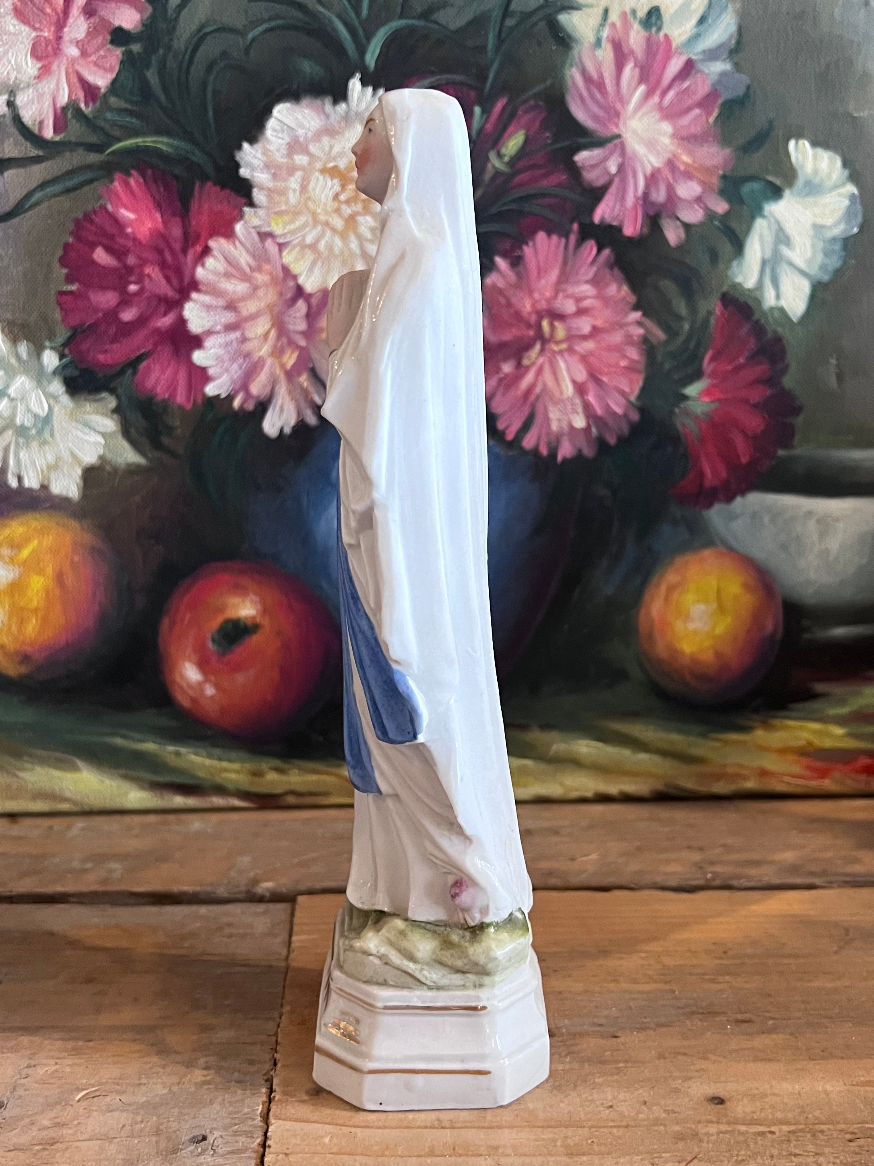 Vintage Maria de Lourdes beeldje van porselein 