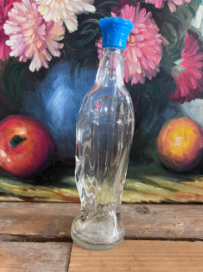 vintage wijwaterflesje, Maria de Lourdes flesje glas, religieus souvenir, authentiek wijwaterflesje, devotie artikel, religieuze decoratie.