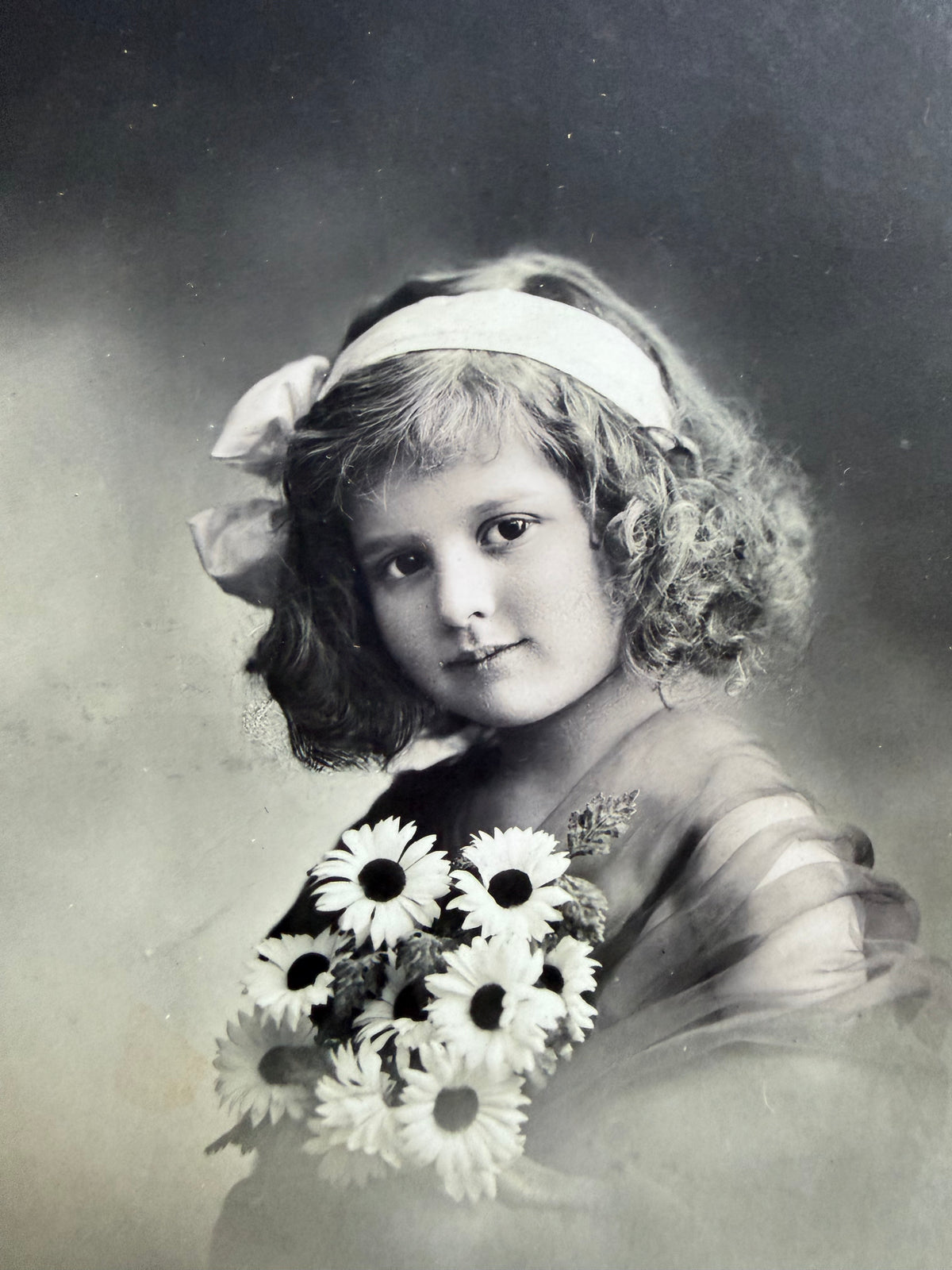 Antieke fotokaarten, oude ansichtkaarten meisjes, vintage kinderportretten, antieke kinderportretten, oude kaarten,vintage emphemera, Sofia&