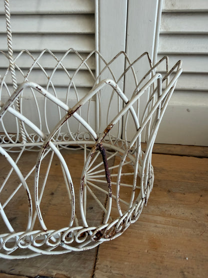 brocante draadmand, metalen mand met hengsel, vintage draadmand, Franse brocante mand, landelijke woondecoratie, Sofia&