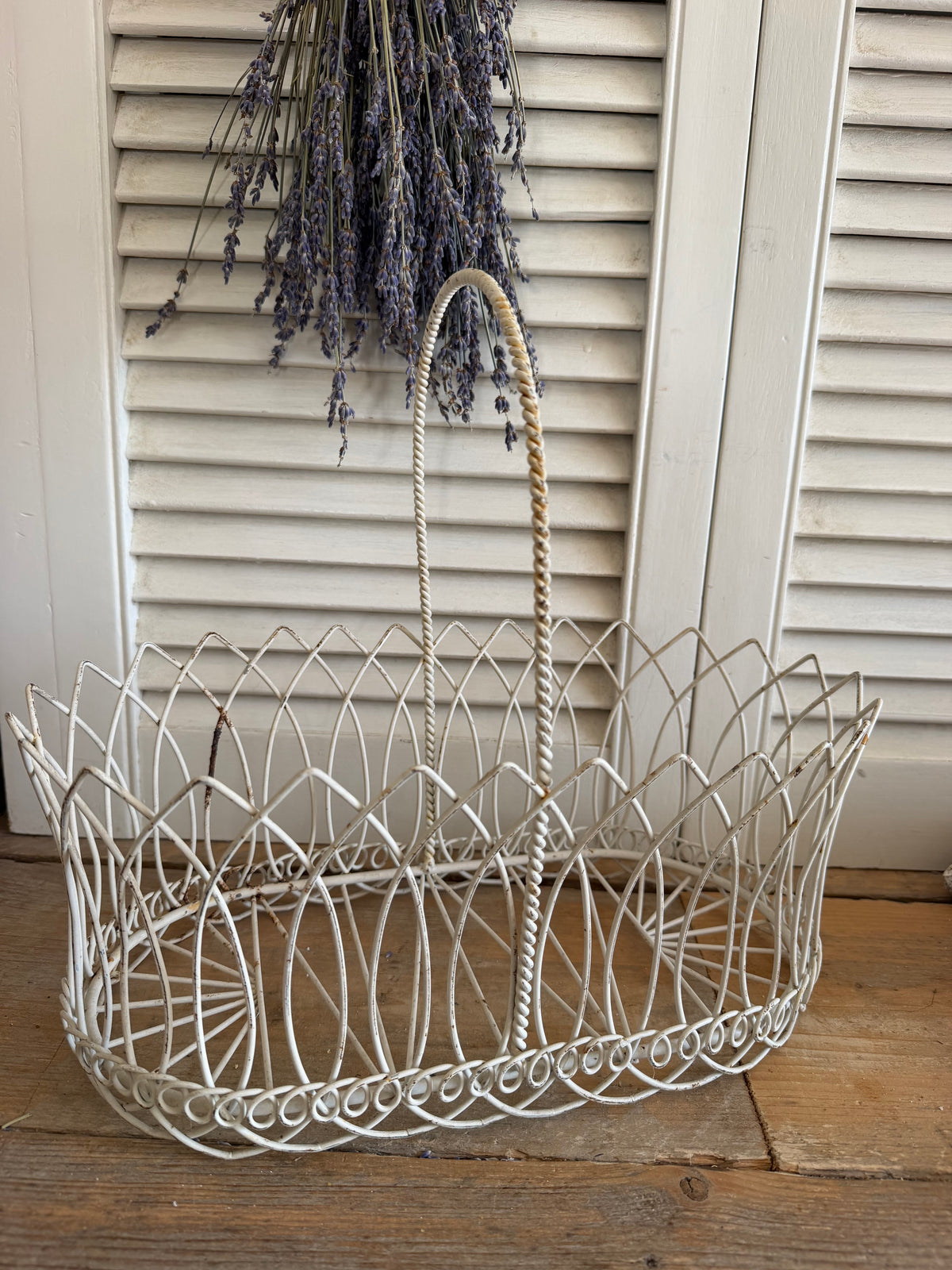 Brocante metealen draadmand met hengsel