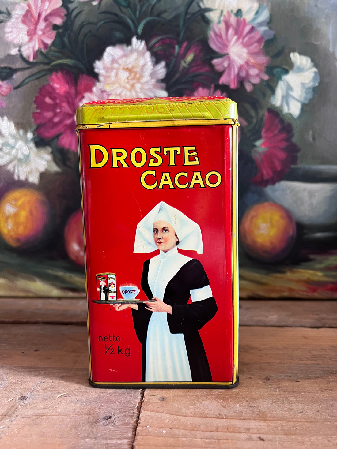 
- vintage Droste cacaopoeder blik  
- Droste cacao blik retro  
- Droste cacaopoeder vintage verpakking  
- oud Droste blik cacao  
- Droste blik jaren 50  
- verzamelblik Droste cacao  
- oude Droste cacaodoos  
- Droste blik moeder en dochter  
- nostalgisch Droste cacao blik  
- metaal blik Droste cacaopoeder