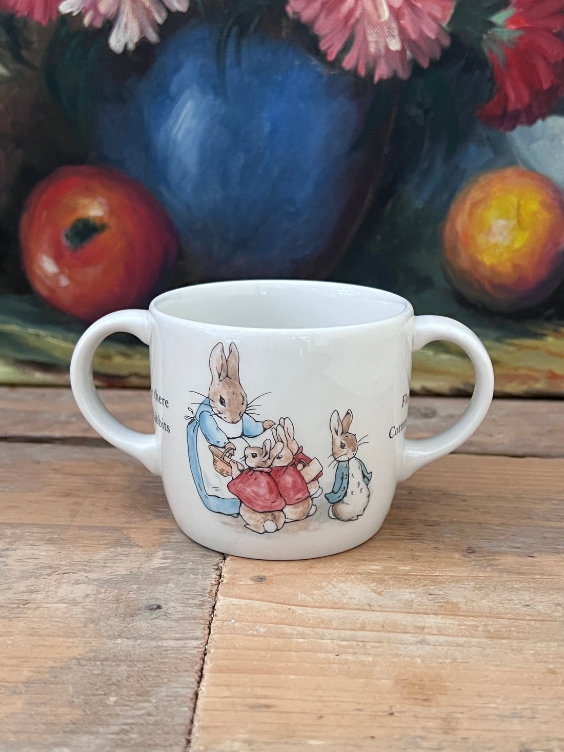 Peter Rabbit mok, Peter Rabbit mok met twee oren, Wedgwood porselein mok, porseleinen mok Peter Rabbit, kindermok, cadeau Peter Rabbit, Wedgwood servies, mok met illustraties, luxe porselein mok, theemok Peter Rabbit.