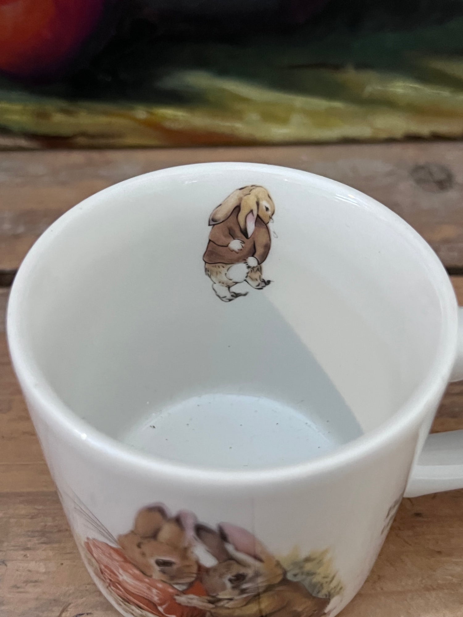 Little Benjamin beker, Wedgwood porselein beker, porseleinen kinderbeker, Wedgwood kinderservies, Little Benjamin servies, kindvriendelijke porseleinen beker, cadeau kinderbeker, duurzaam porselein, bekers Wedgwood, klassieke kinderbekers.