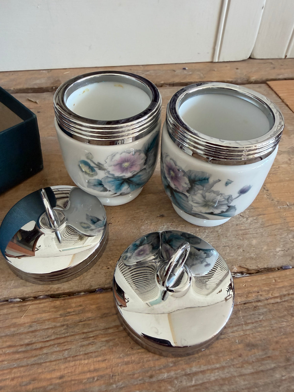 Royal Worcester egg coddler, Royal Worcester Woodland,, vintage egg coddler, engelse eierkoker, egg coddler in originele doos,, vintage keukenaccesoires, Engelse brocante, vintage Engels porselein, Sofia&