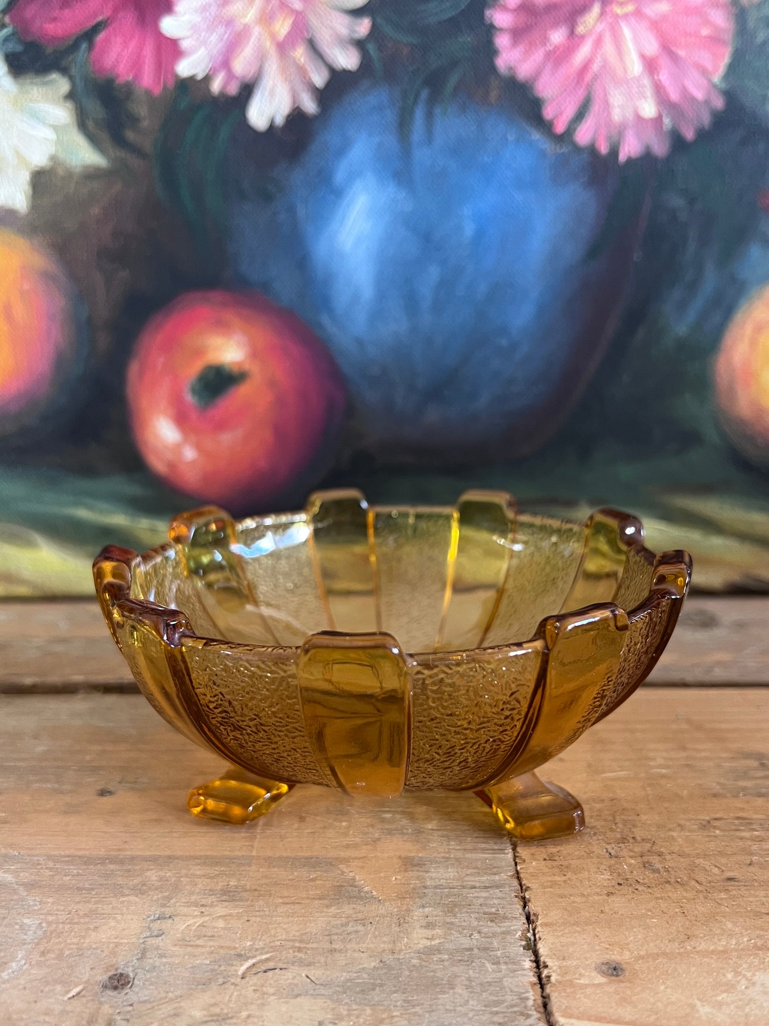 amberkleurig schaaltje, Art Deco persglas, vintage decoratieschaaltje, persglazen schaaltje, retro woonaccessoires, decoratief schaaltje glas, amberkleurige schaal, Art Deco woondecoratie, uniek geschenk glas, stijlvolle glazen schaal. Walther glas, jaren 30