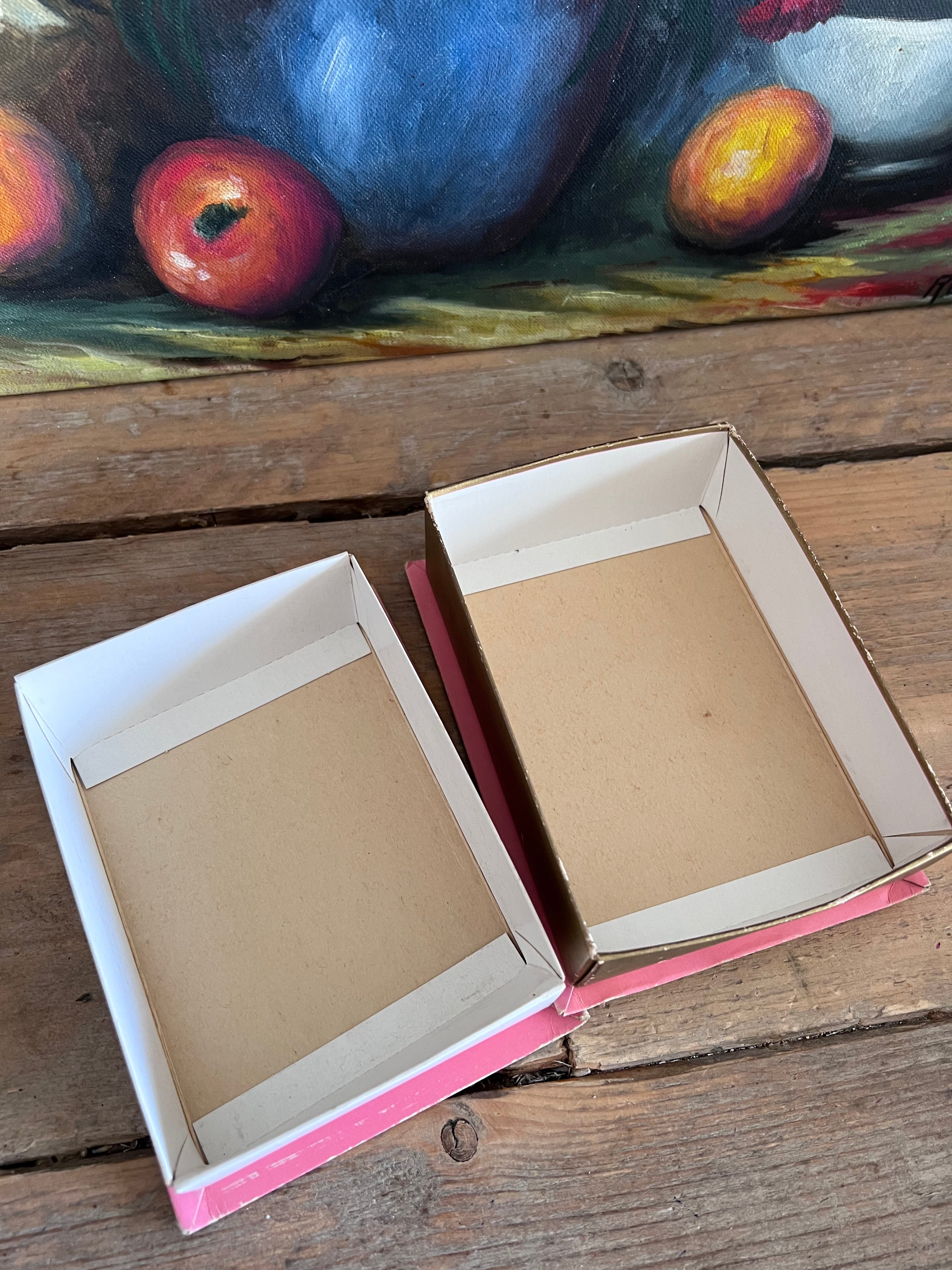 papieren doosje Mozart Kügeln, vintage opbergdoosje, retro doosje 1978, Mozart memorabilia doosje, nostalgisch opbergdoos, decoratief doosje, leuk opbergdoosje, klein opbergdoosje papier, vintage geschenkdoosje, uniek opbergaccessoire.