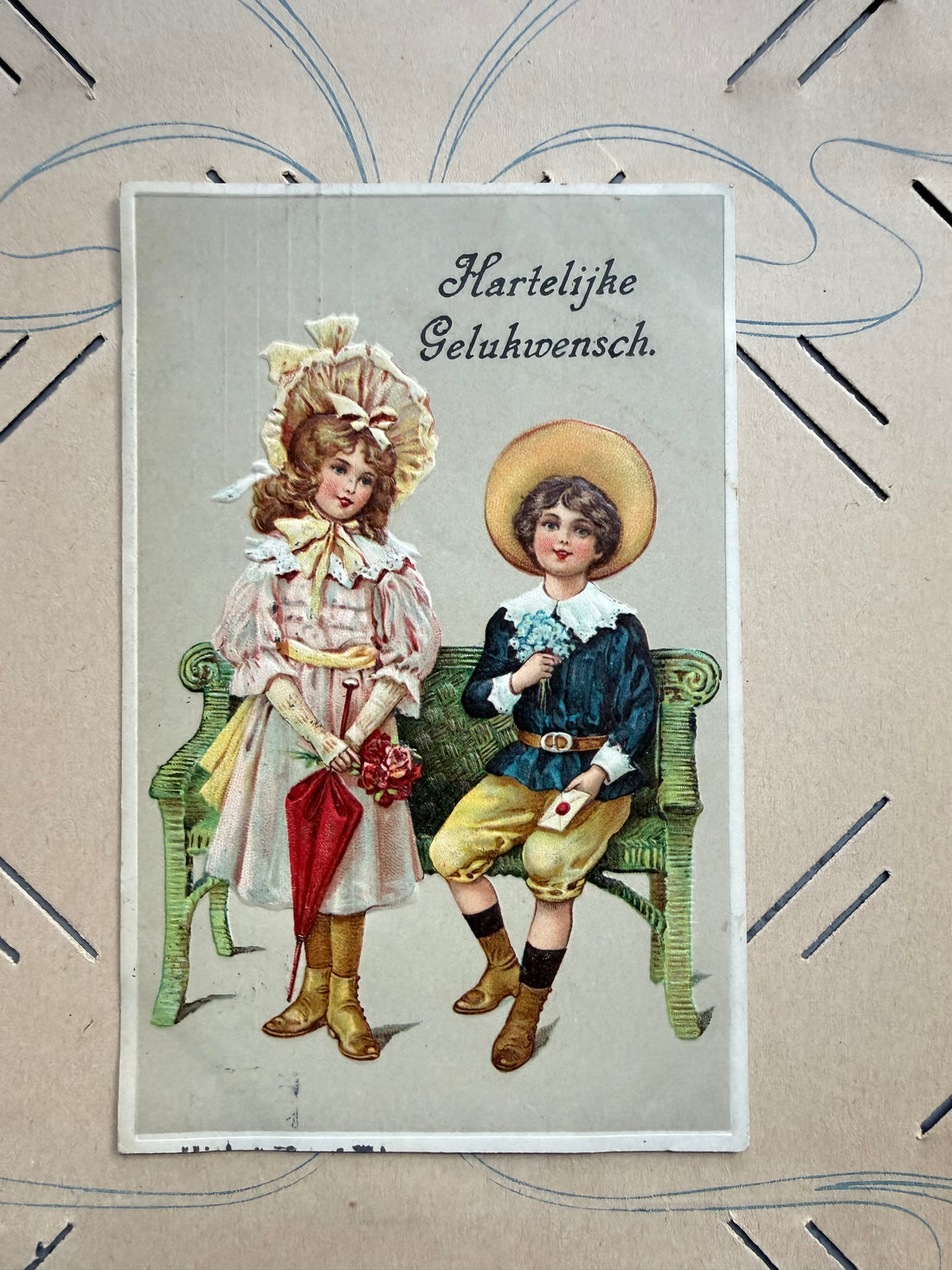 Antieke felicitatiekaart, Hartelijke gelukwensch, oude ansichtkaart, antieke wenskaart,vintage postkaart kinderen, papieren erfgoed, emphera, Sofia&