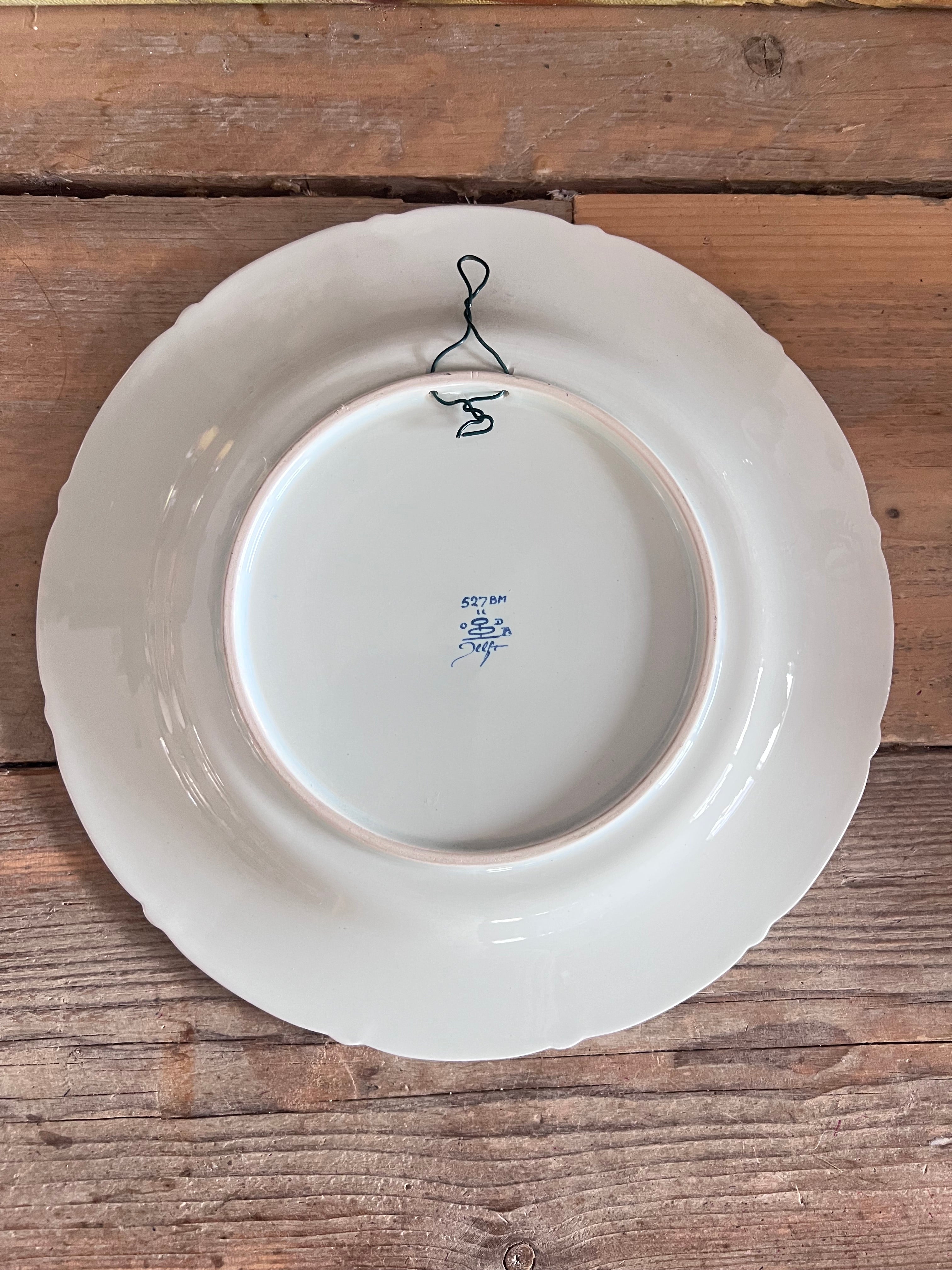 Porceleyne Fles wandbord, handbeschilderd wandbord, Delftsblauw wandbord, porseleinen wandbord, boeket in vaas bord.