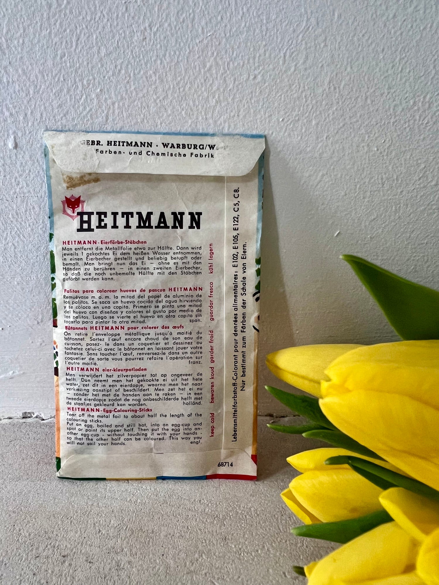 vintage eierverf jaren 70, eierverf tabletten set, retro paasverf, eieren verven jaren 70, originele vintage eierverf, paasdecoratie vintage, traditionele eierverf tabletten, kleurrijke paaseieren verven, vintage knutselspullen pasen, nostalgische paasartikelen