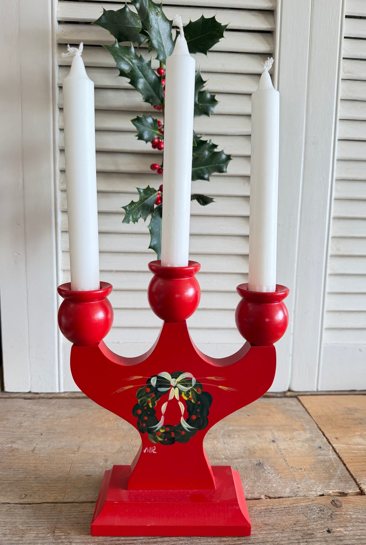 Zweedse kerstkandelaar, houten vintage kandelaar, Scandinavische kerstdecoratie, rode kerstkandelaar, Zweedse kerstversiering, handbeschilderde kandelaar, vintage kerst, Sofia&