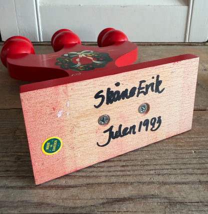 Zweedse kerstkandelaar, houten vintage kandelaar, Scandinavische kerstdecoratie, rode kerstkandelaar, Zweedse kerstversiering, handbeschilderde kandelaar, vintage kerst, Sofia&