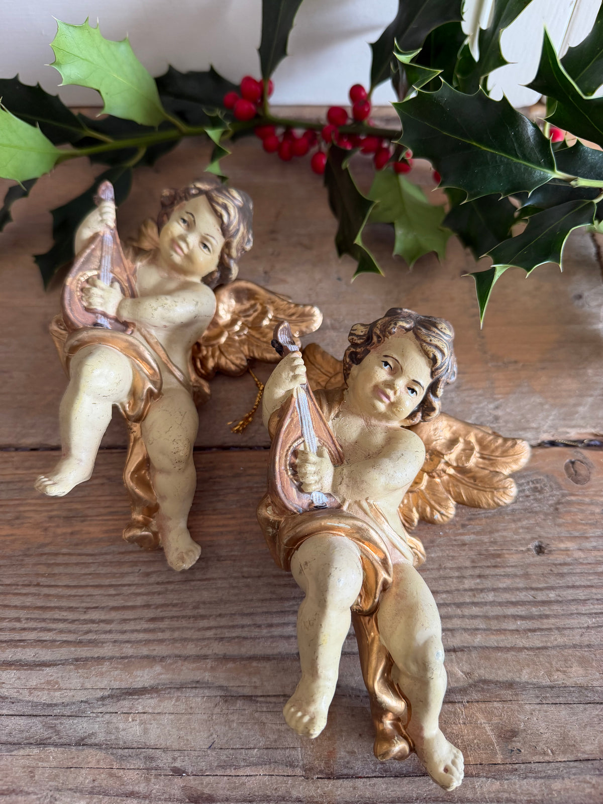 vintage kerstengel, kunststof kerstengel, engel met mandoline, nostalgische kerstdecoratie, kerstengel mandoline, vintage kerstnornament, brocante kerstversiering, Sofia&