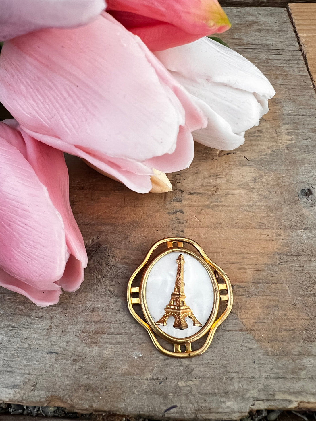 vintage broche, broche Eiffeltoren, Eiffeltoren Parijs, vintage sieraad, Franse broche, Parijse broche, Eiffeltoren accessoire.&amp;nbsp;