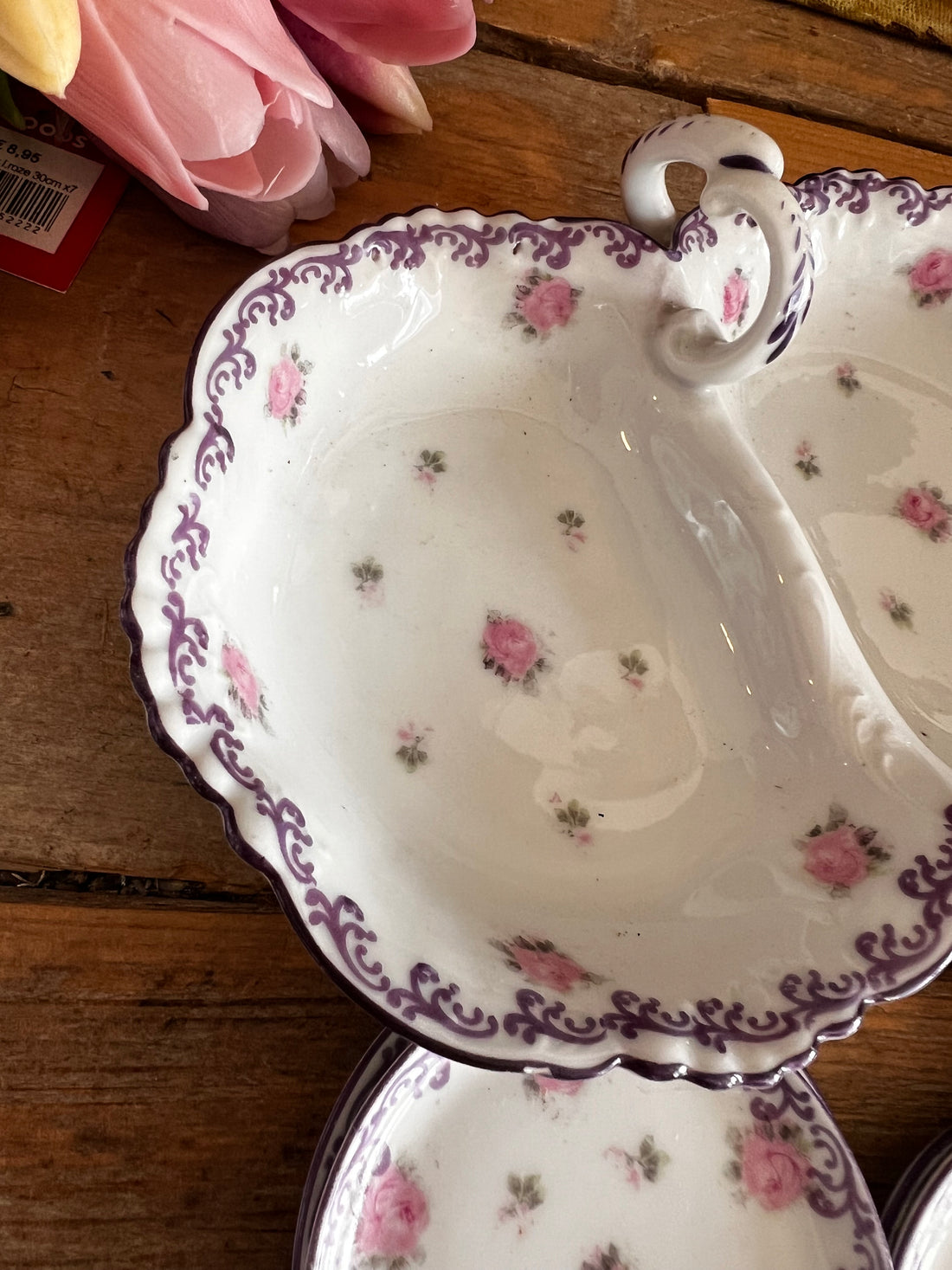 bonbonschaal jaren 20, Ninaber-van Eyben porselein, vintage bonbonschaal, bonbonbordjes porselein, Nederlands jaren 20 servies, bloemmotief porselein, Den Haag porselein, vrolijke servies set