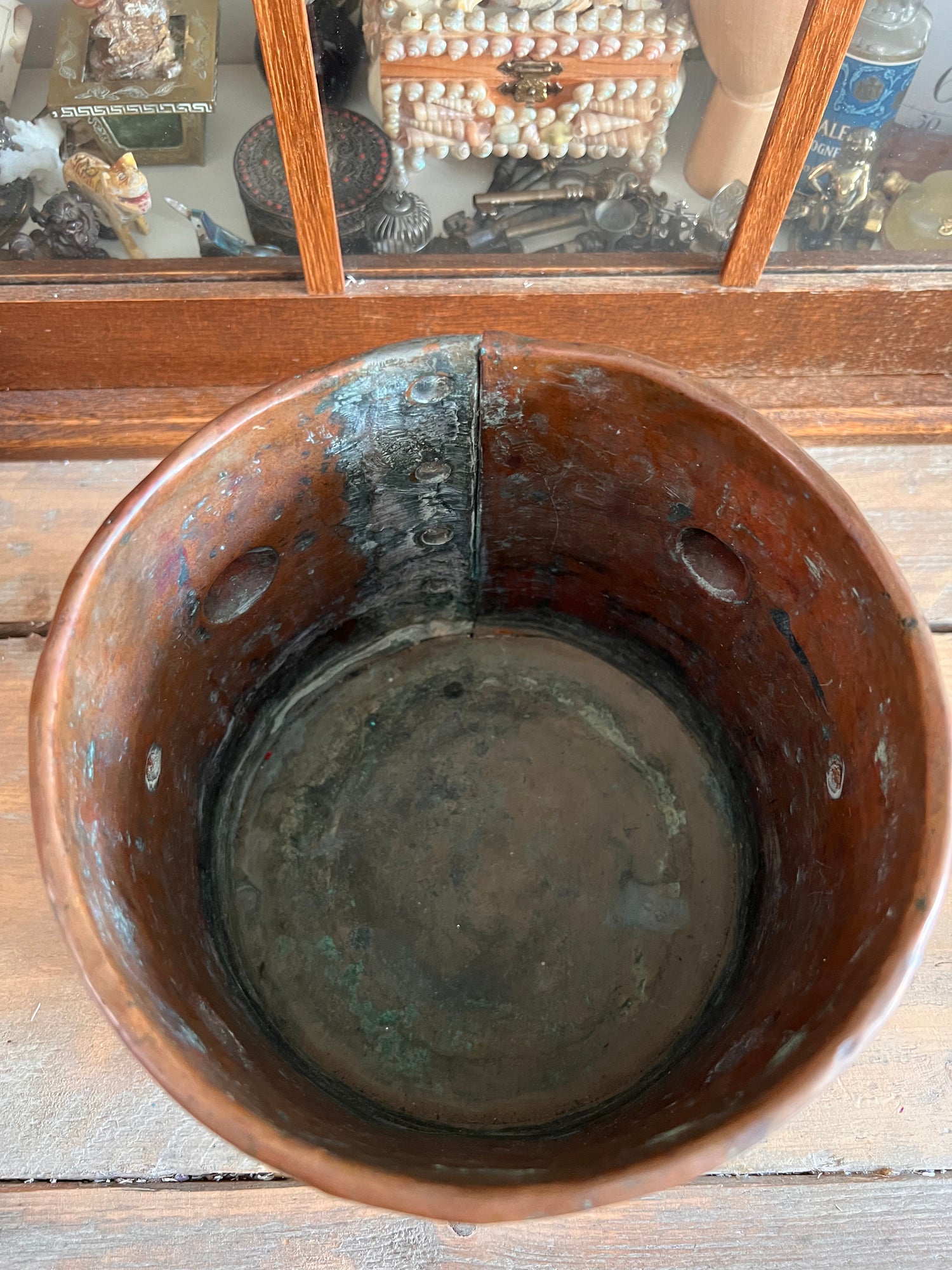 Antieke koperen pot