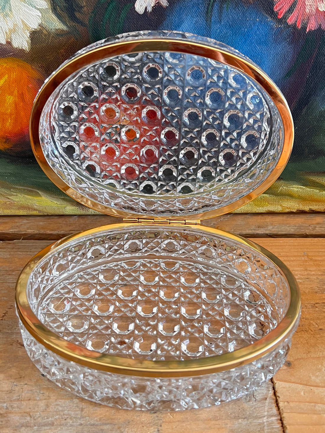 ovale kristallen opbergdoos, Baccarat stijl doos, vintage opbergdoos jaren 50, kristalglas sieradendoos, retro kristallen doos, luxe opbergdoos kristal, jaren 50 opbergdoos, kristal opbergdoos Baccarat, antieke kristallen doos