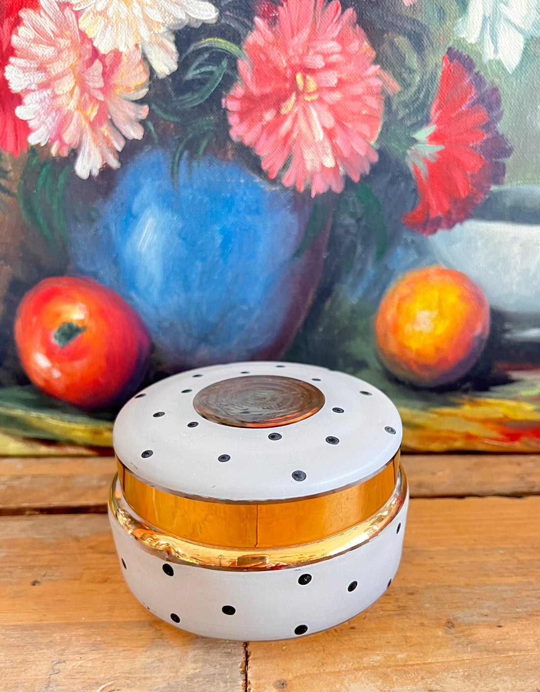 vintage polkadot doosje, glazen doosje vintage, polkadot glazen doosje, retro glazen doosje, vintage sieradendoosje, glazen bewaardoosje polkadot, vintage decoratie glas, glazen doosje met stippen, nostalgisch glazen doosje, cadeau vintage doosje. Hollywood Regency