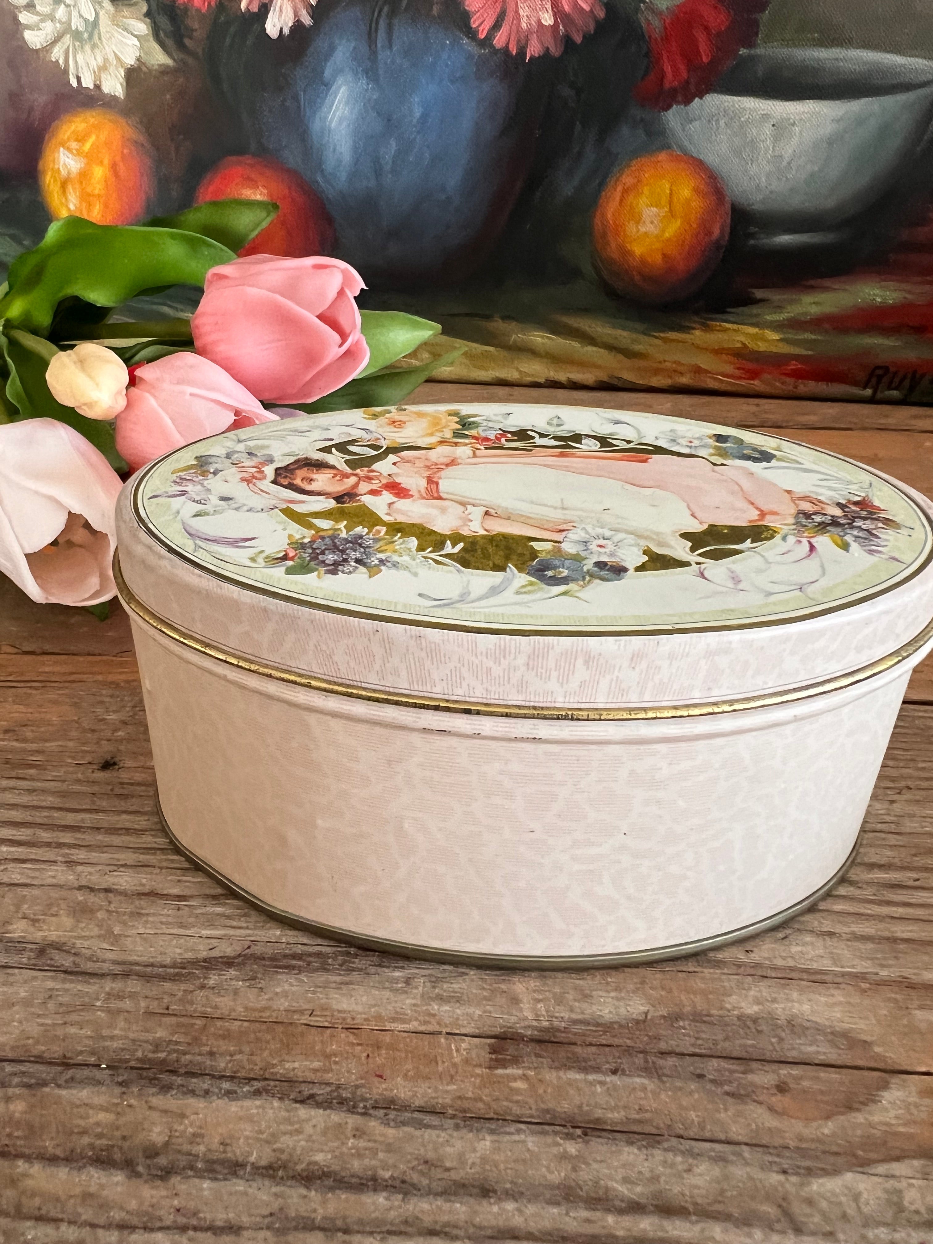 nostalgisch blikje, vintage blikje, tweedehands blikje, meisjesillustratie blikje, pastelkleuren blikje, retro decoratie, collectorsitem blikje, vintage opbergblikje