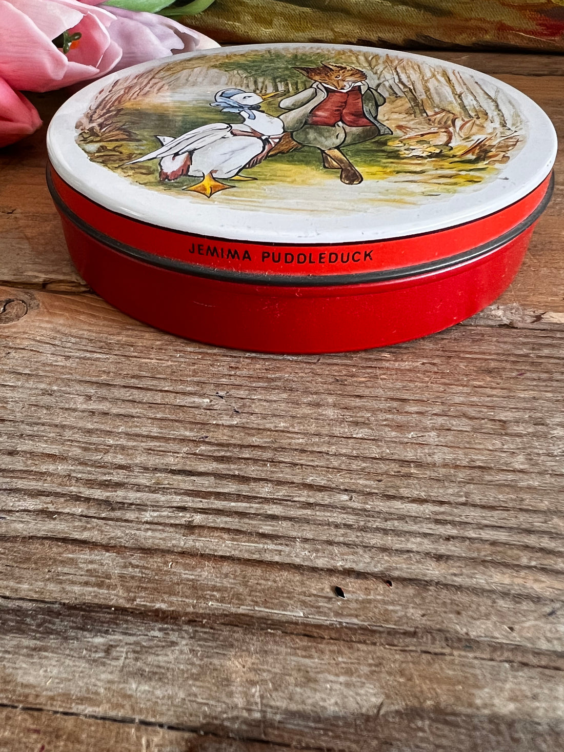 vintage blikje Beatrix Potter, rond blikje Beatrix Potter, Beatrix Potter collectors item, vintage kinderboek blikje, speelgoed blikje Beatrix Potter, decoratief blikje vintage