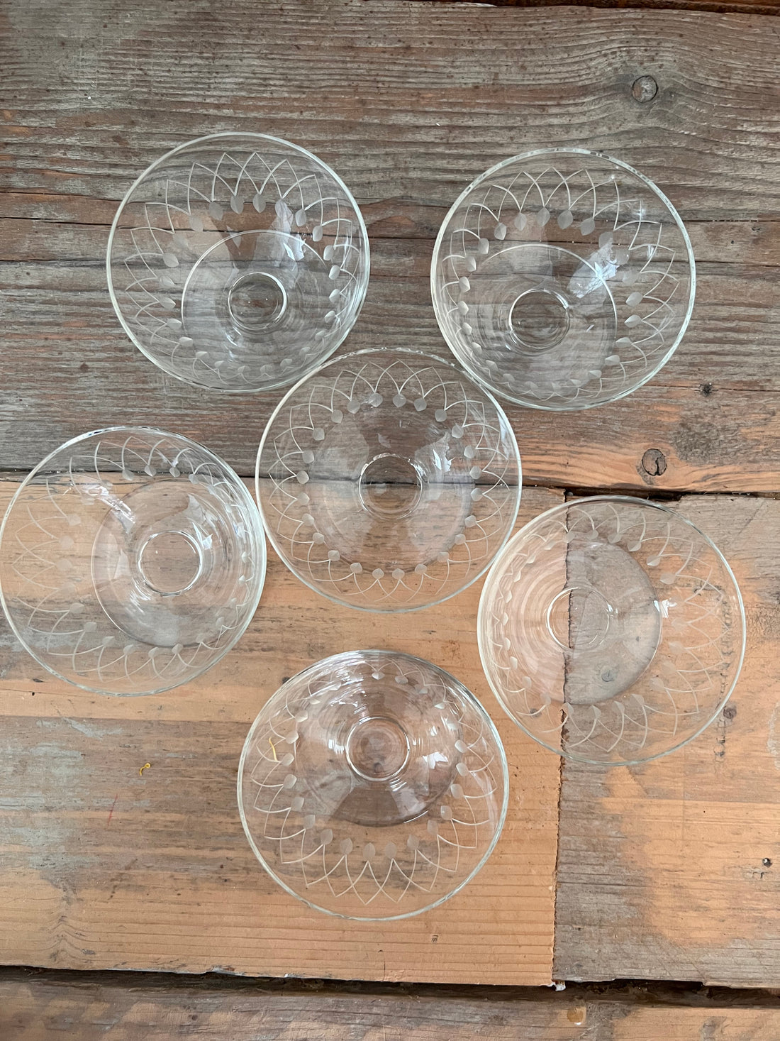 Vintage ijscoupes van kristalglas