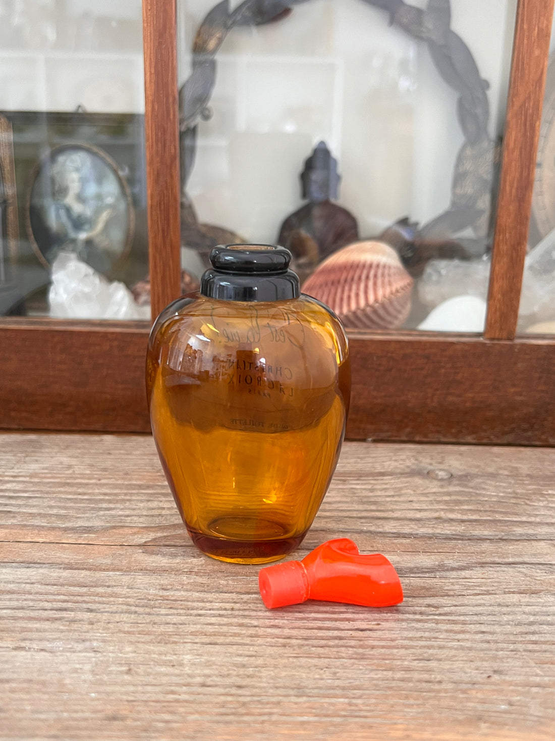 Perfume bottle C&