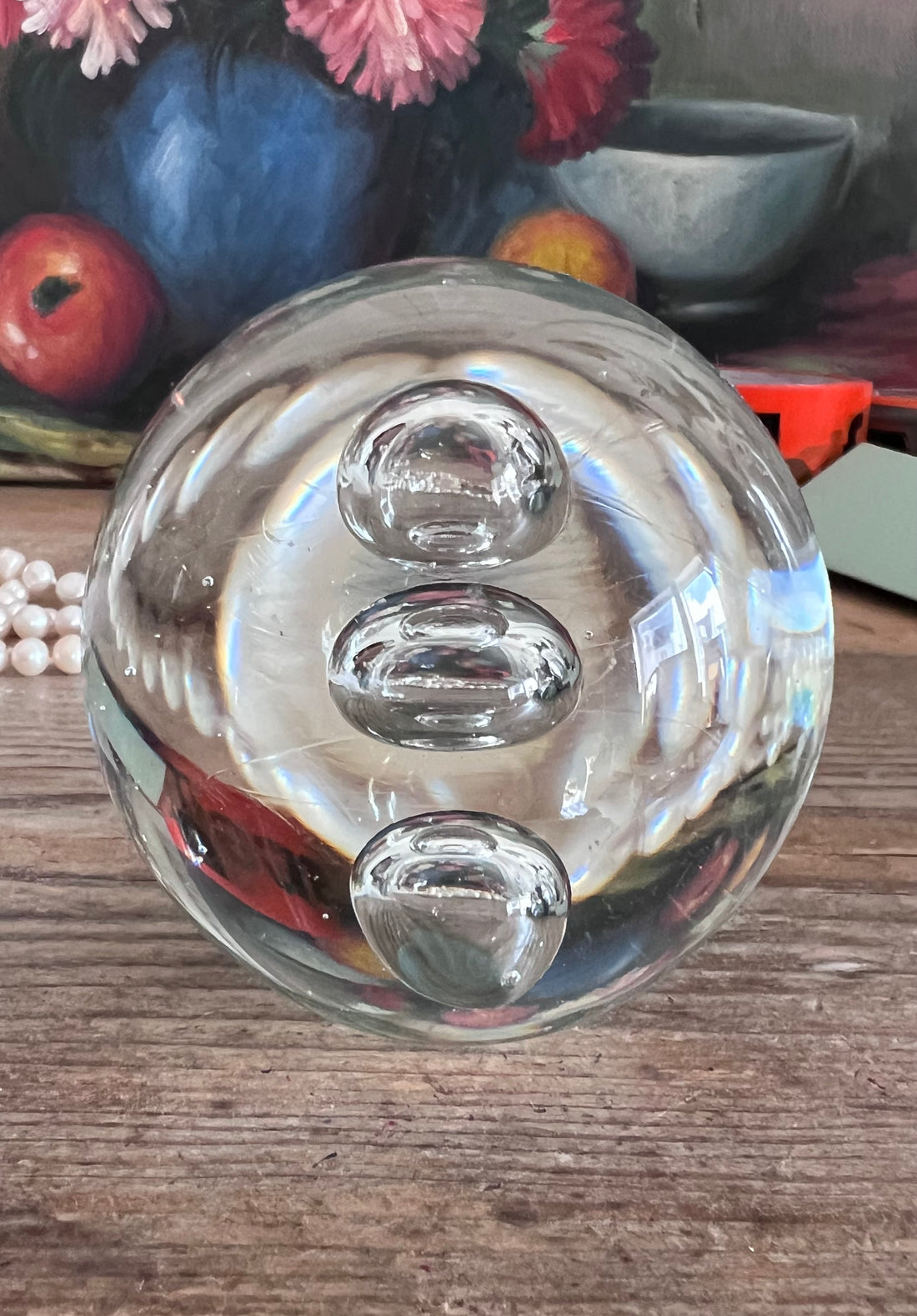 presse papier glas, vintage presse papier, glazen papiergewicht, eigentijds glasobject, bureau accessoires, decoratieve presse papier, glazen bubbels, vintage bureau decoratie, unieke woonaccessoires, glazen presse papier "bubbles".