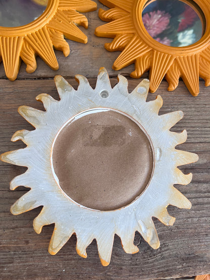Spiegeltje zonvorm  
Zonvormig spiegeltje   Spiegel zon decoratie   Rond spiegeltje zon  
Zonnen spiegeltje kopen  
Uniek spiegeltje zon  
Handspiegel zonvorm  
Decoratief spiegeltje zon  
 Zonne-spiegel kinderkamer  
Spiegeltje zon cadeau  
Spiegeltje zon design  
Vintage zon spiegeltje  
Klein zonvormig spiegeltje  
Zonnevormige spiegel wand  
Spiegeltje met zon