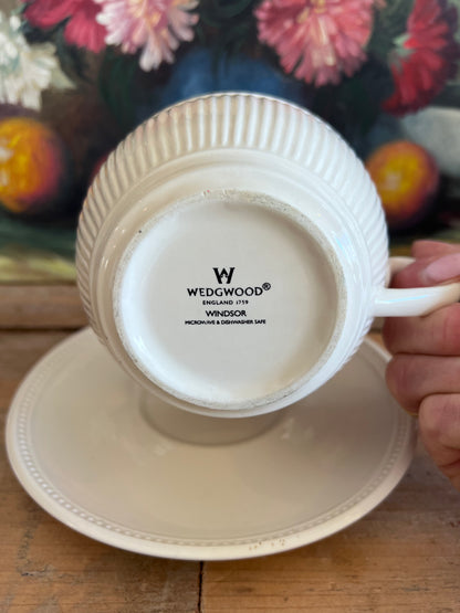 Wedgwood soepkom, Wedgwood Windsor, soepkom porselein, luxe soepkom, klassieke soepkom, porseleinen soepkom, grote kop thee, cappuccino kom, Wedgwood servies, soepkom online kopen, hoogwaardige soepkom, elegant servies.