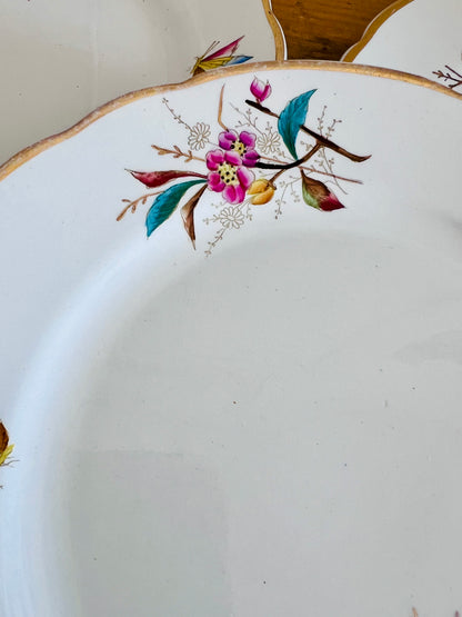 Petrus Regout ontbijtbord, Petrus Regout Lente, antiek ontbijtbord, handbeschilderd ontbijtbord, vintage servies, Nederlands keramiek, antiek servies, handgemaakt ontbijtbord, uniek ontbijtbord, lenteservies
