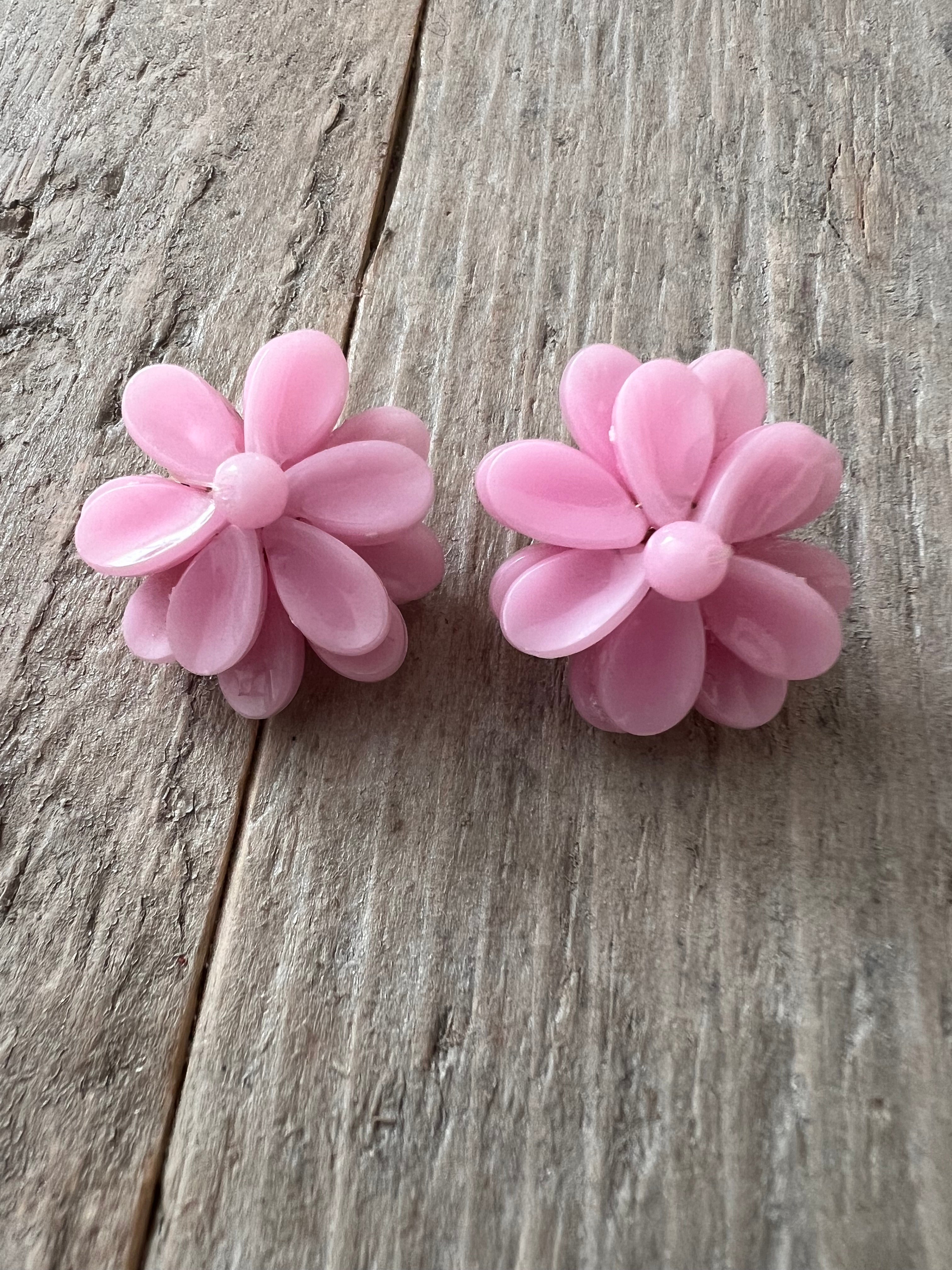 Retro bloemen oorbellen roze