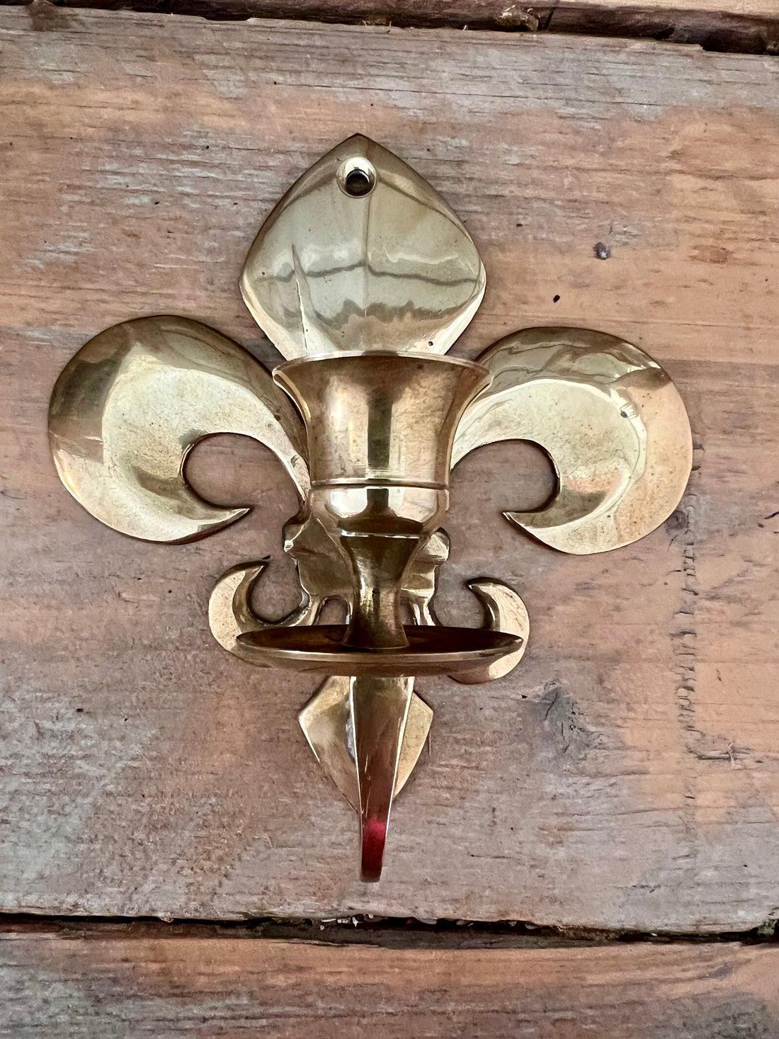 Messing wandkandelaar Fleur de Lis